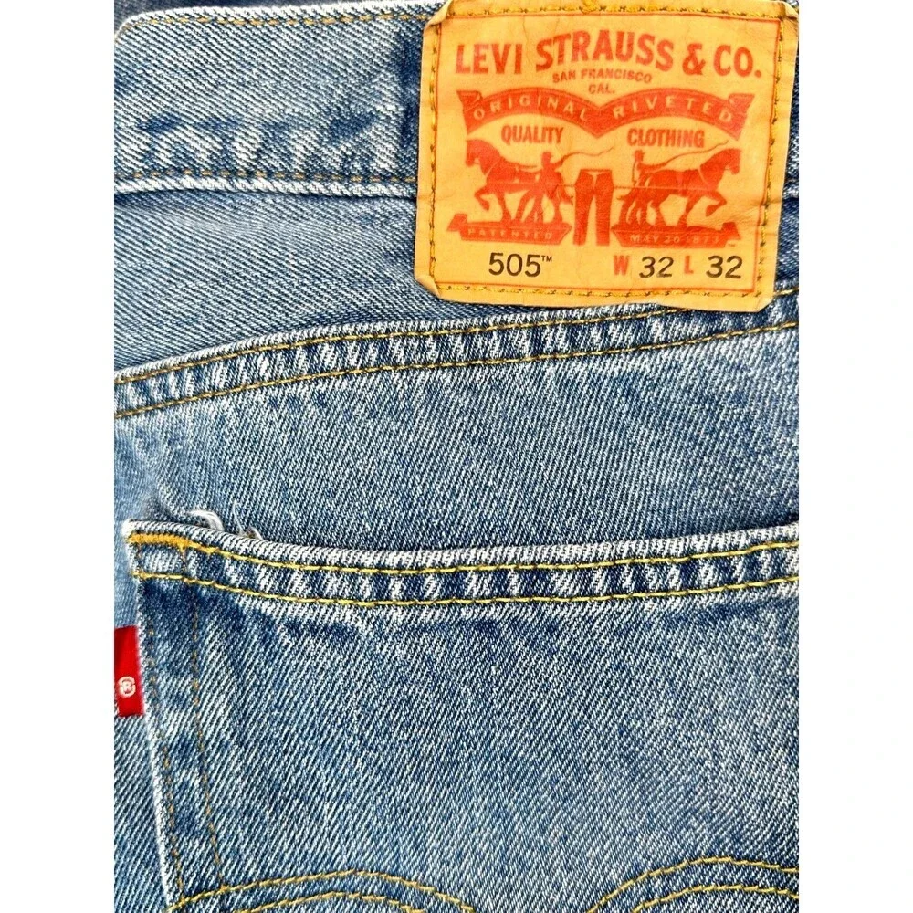 Levis 505 Jeans 32x32 Light Wash Straight Leg Classic Denim Mens